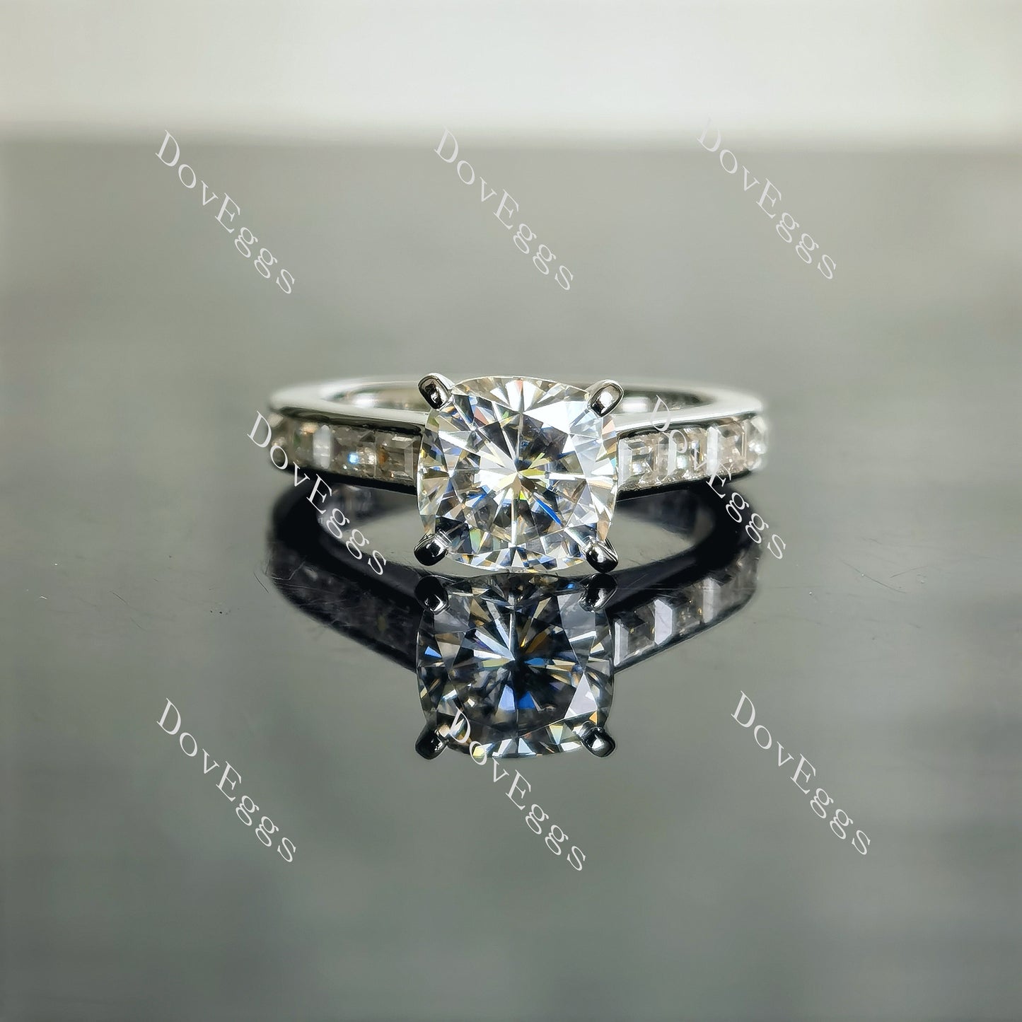 Doveggs 2ct cushion center light blue channel set silver moissanite ring
