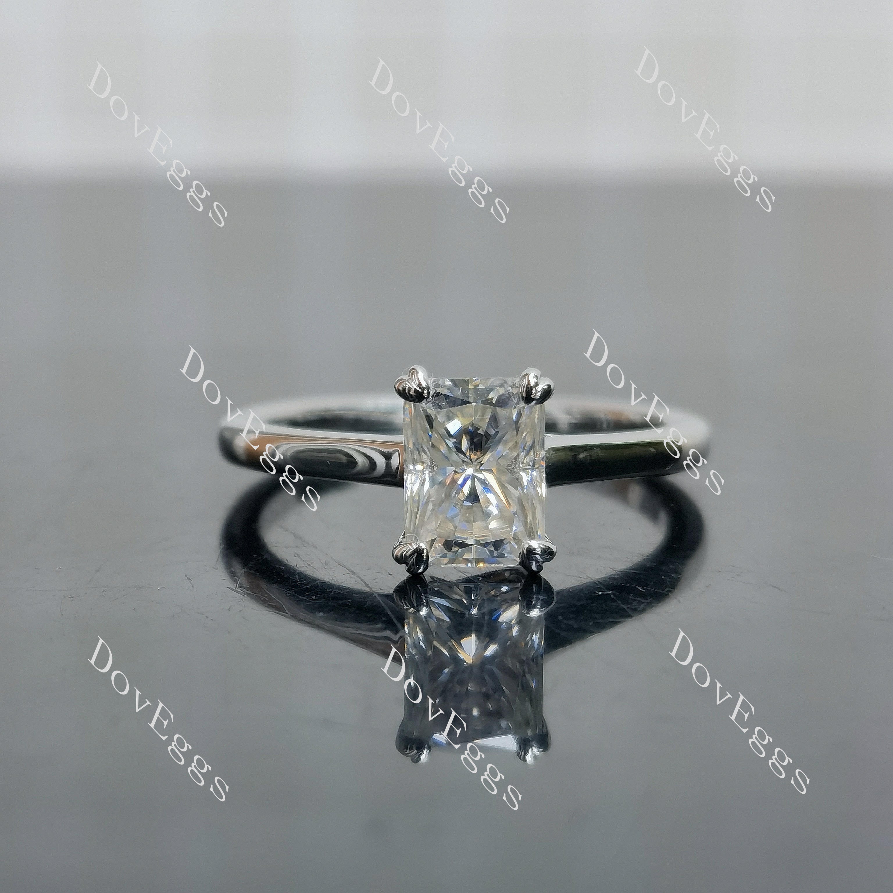 SR Clearance Engagement Ring