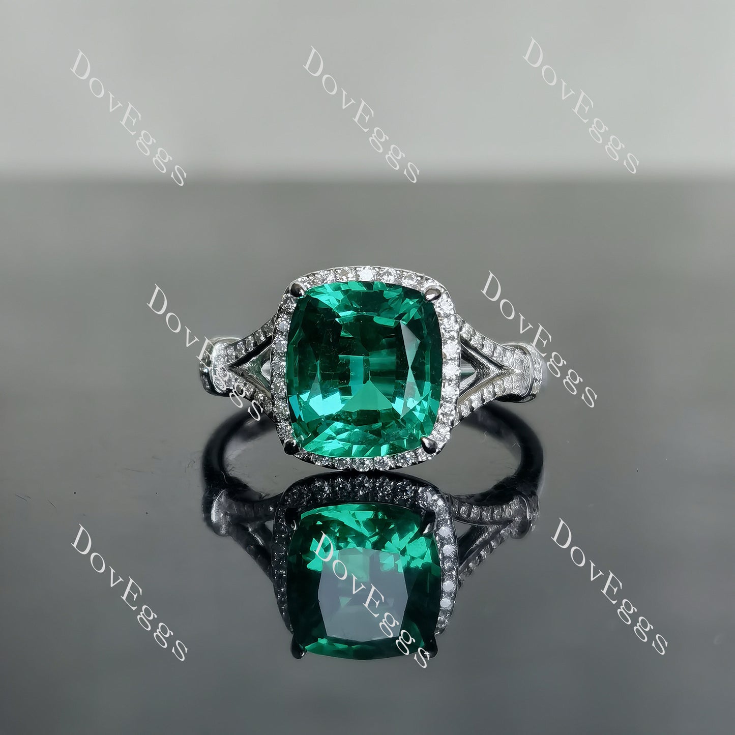 Doveggs 3ct Culombia Emerald Elongated Cushion 0.2cttw Moissanite Stones Sterling Silver Ring
