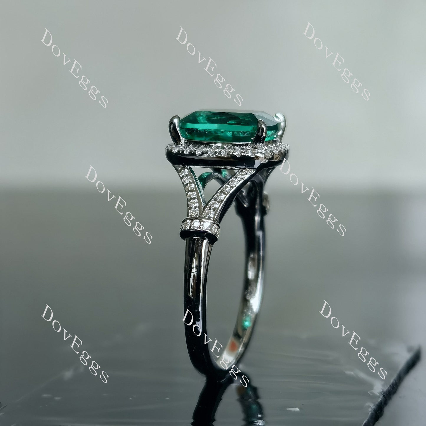 Doveggs 3ct Culombia Emerald Elongated Cushion 0.2cttw Moissanite Stones Sterling Silver Ring